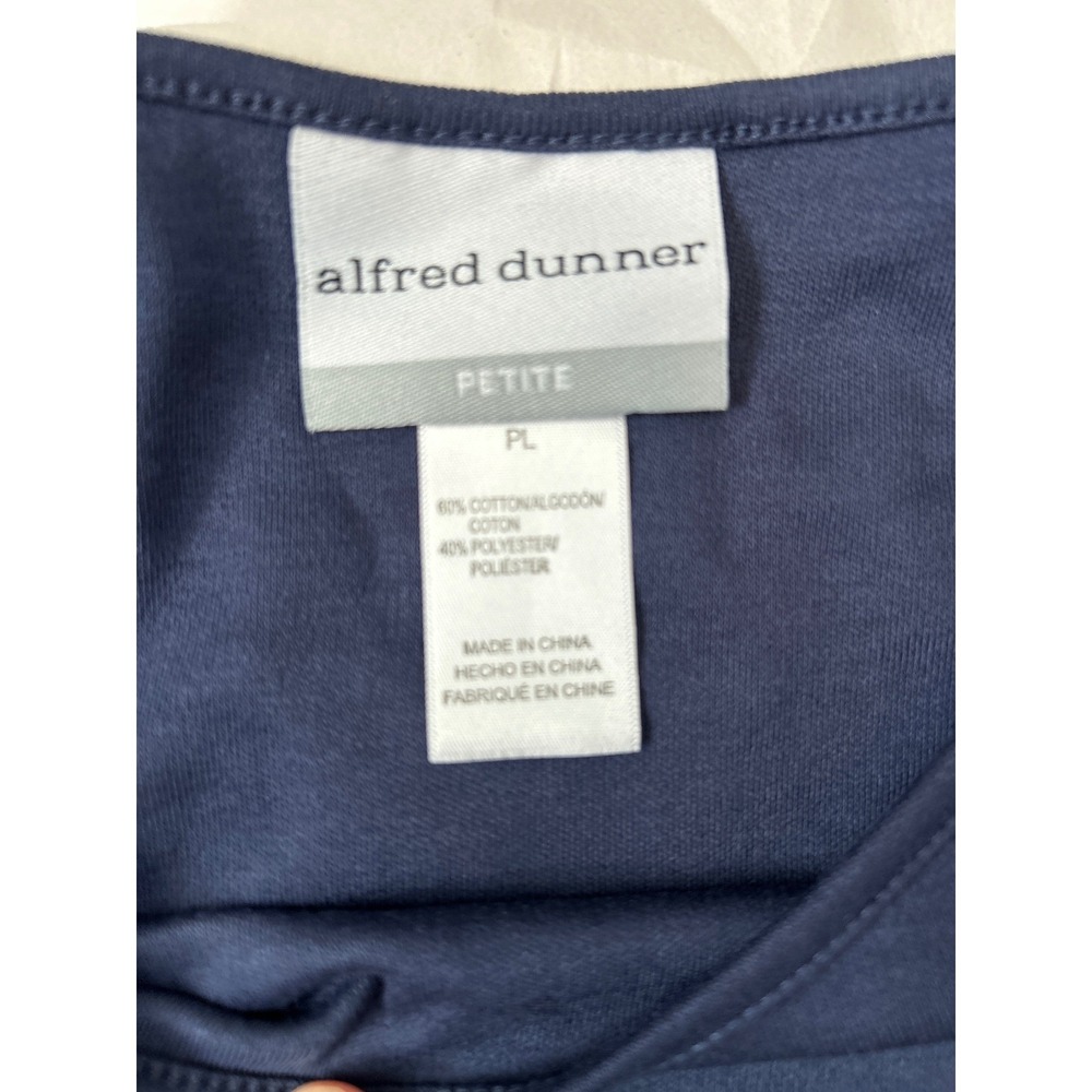 Alfred Dunner Mesa Verde Petite Navy Floral‎ Embroidered 3/4 Sleeve Top L petite - Picture 7 of 7